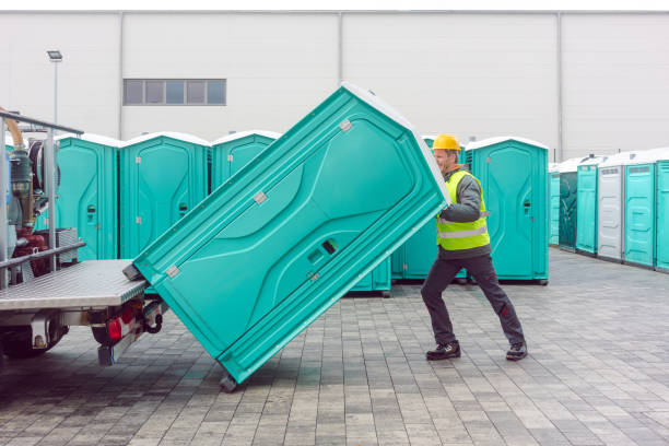 Best Standard Portable Toilet Rental  in Suitland, MD